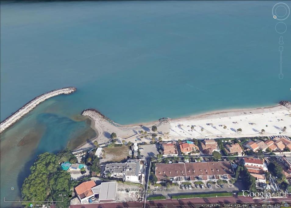 Appart Dans Maison 2 Km De La Plage Villeneuve-Loubet Kültér fotó