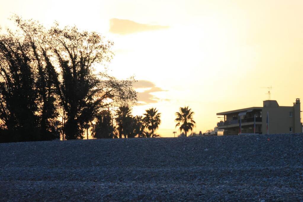 Appart Dans Maison 2 Km De La Plage Villeneuve-Loubet Kültér fotó